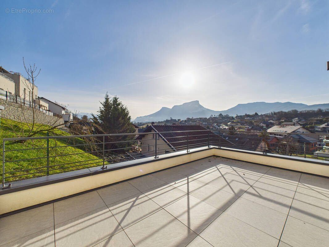 Appartement à SAINT-JEOIRE-PRIEURE