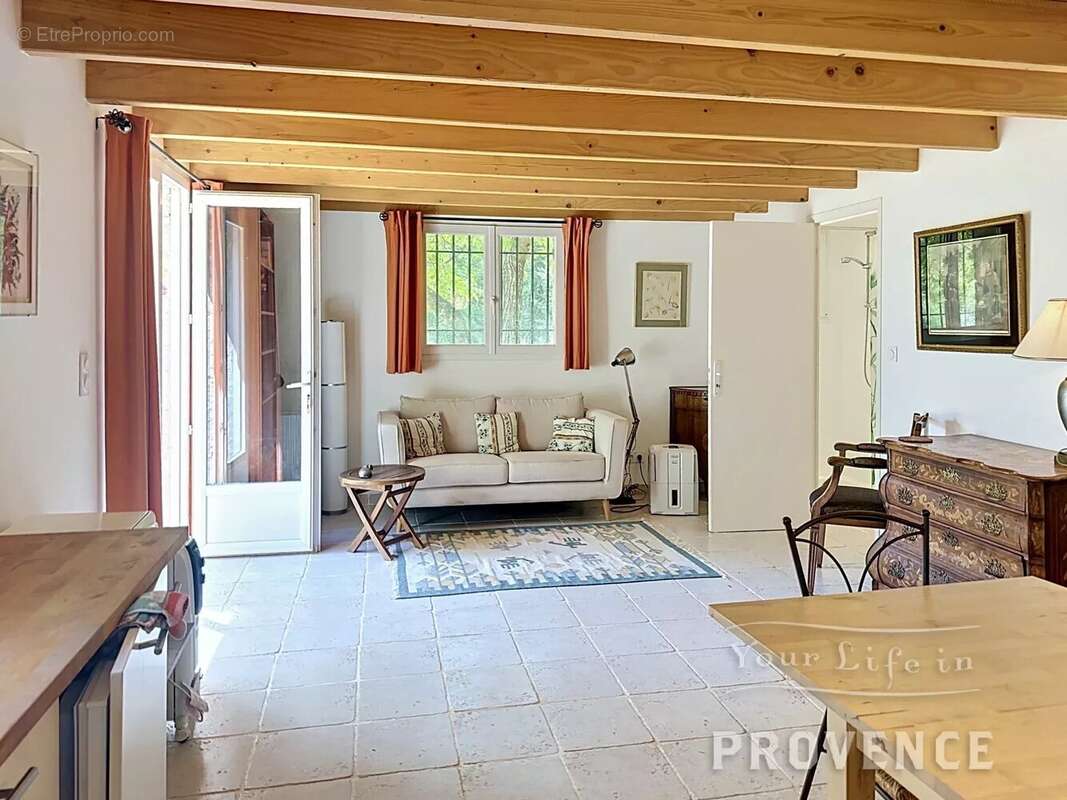 Maison à LORGUES