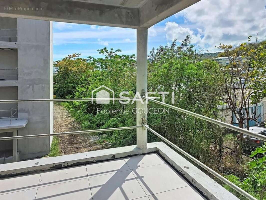 Photo 2 - Appartement à LE MARIN