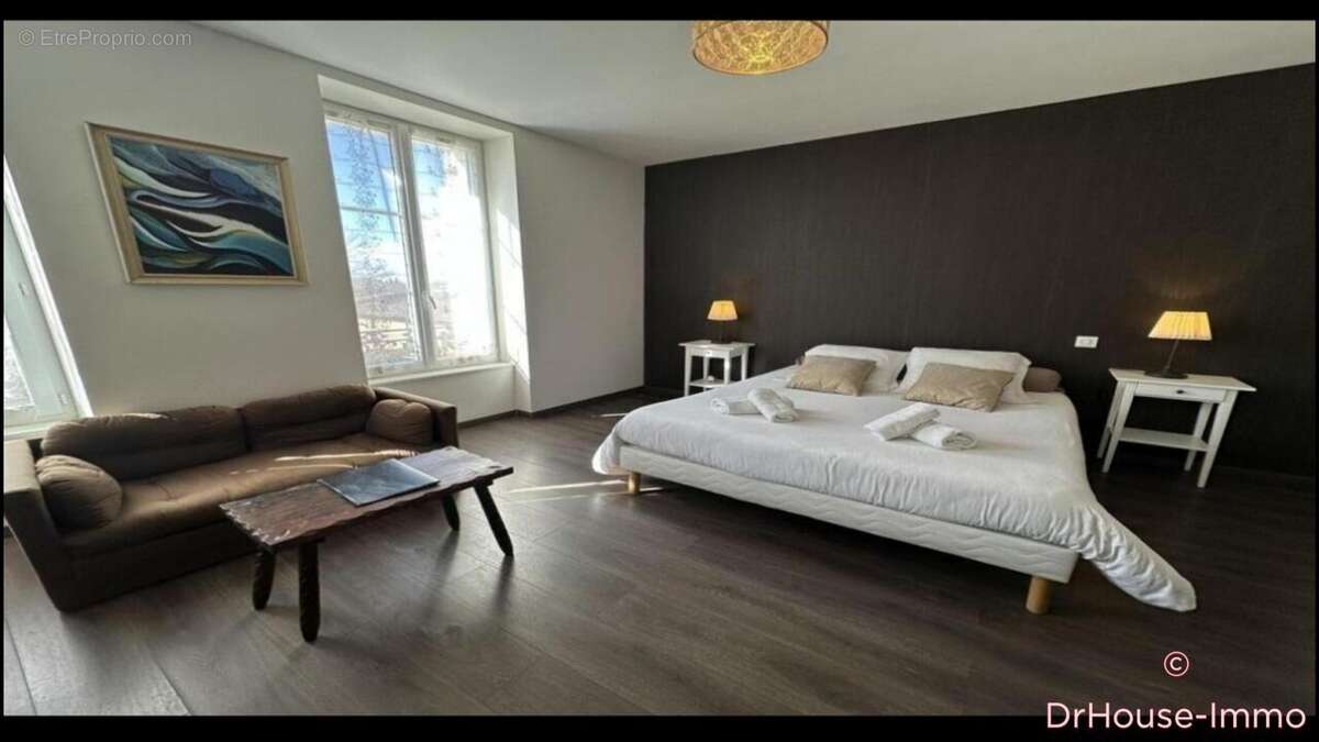 Maison 365 m² à Poyanne  - photo 7