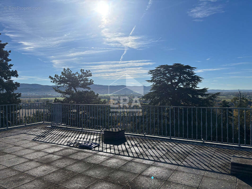 Appartement à PONT-D'AIN