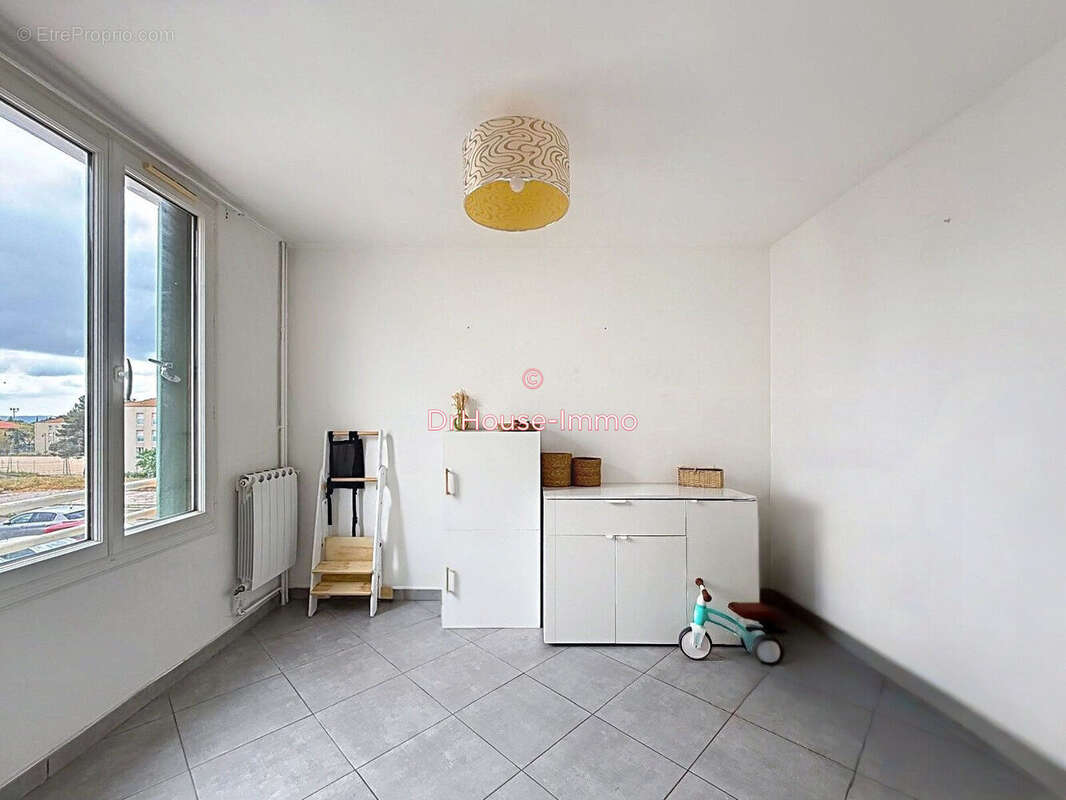 Appartement à VITROLLES