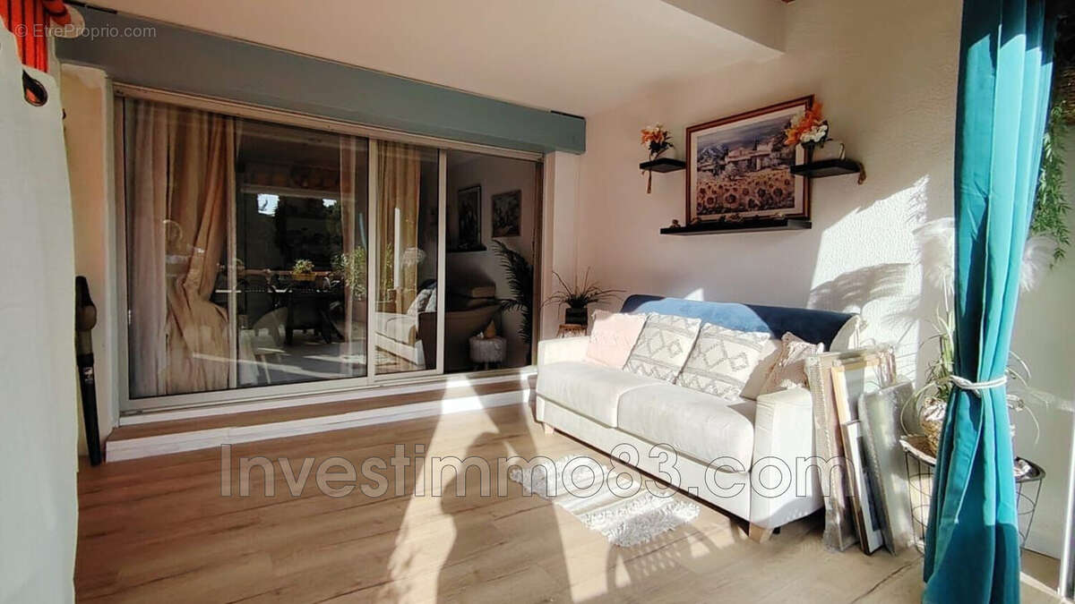 Appartement à HYERES