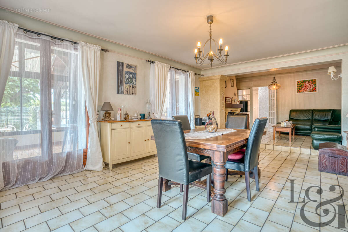 Maison avec dépendance à vendre à Sainte-Livrade-sur-Lot - photo 7