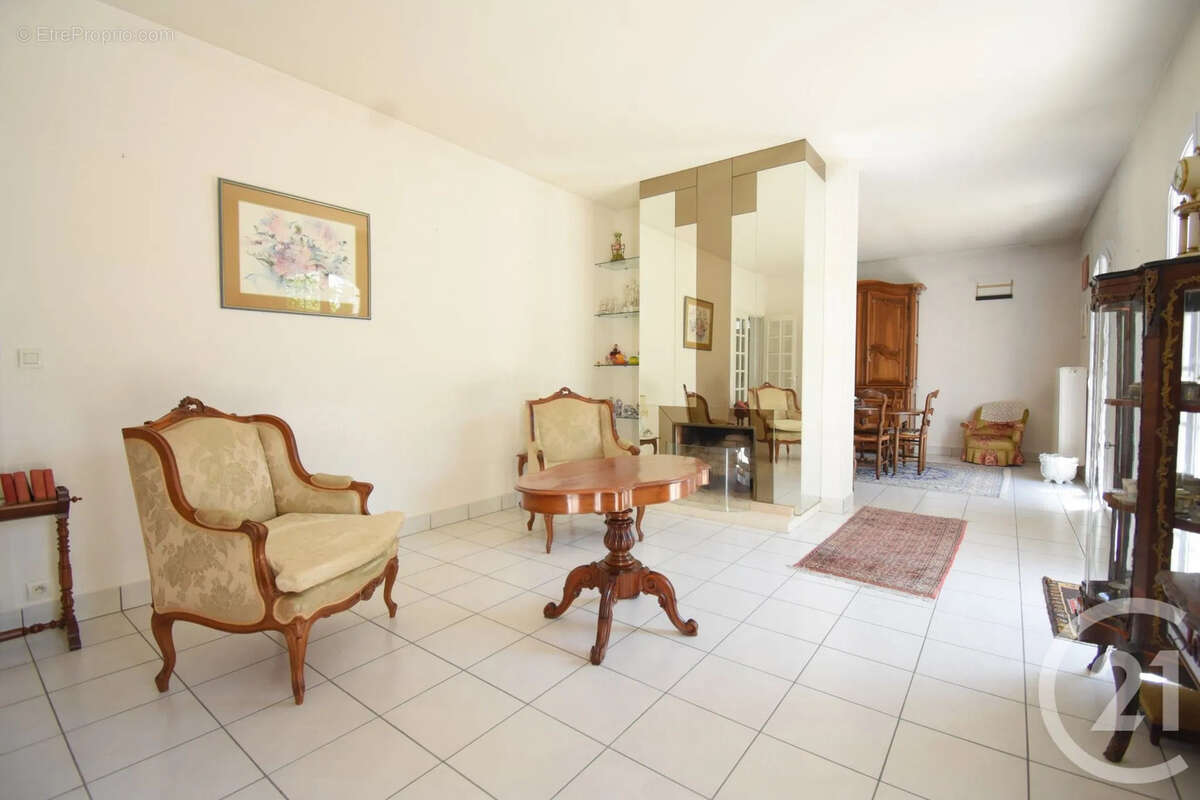 Maison 136 m² à Vichy  - photo 3