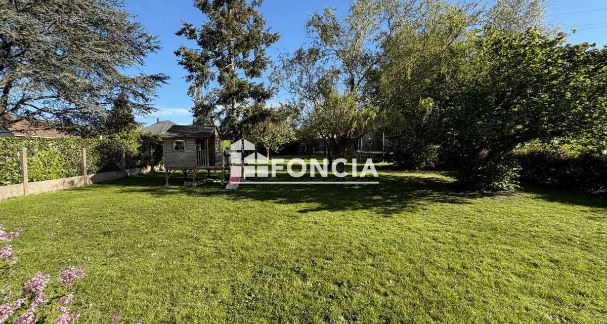 Maison à CERANS-FOULLETOURTE