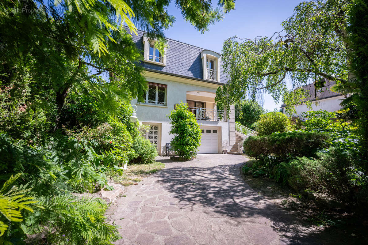 Maison à JOINVILLE-LE-PONT