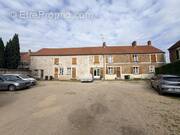 Appartement à LEUDEVILLE