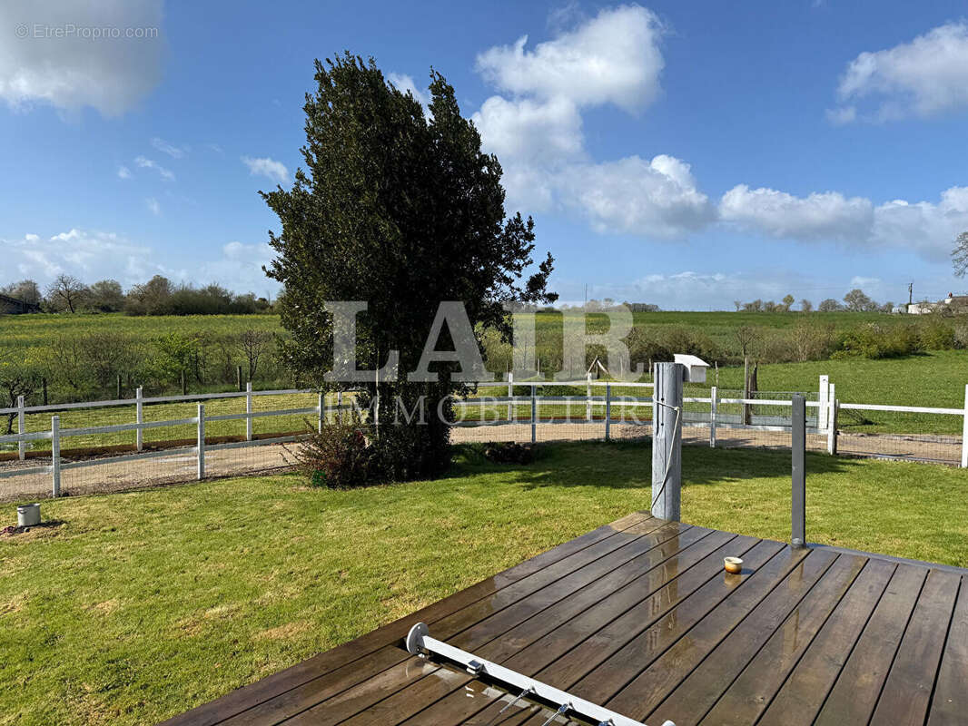 Maison à FRESNAY-SUR-SARTHE