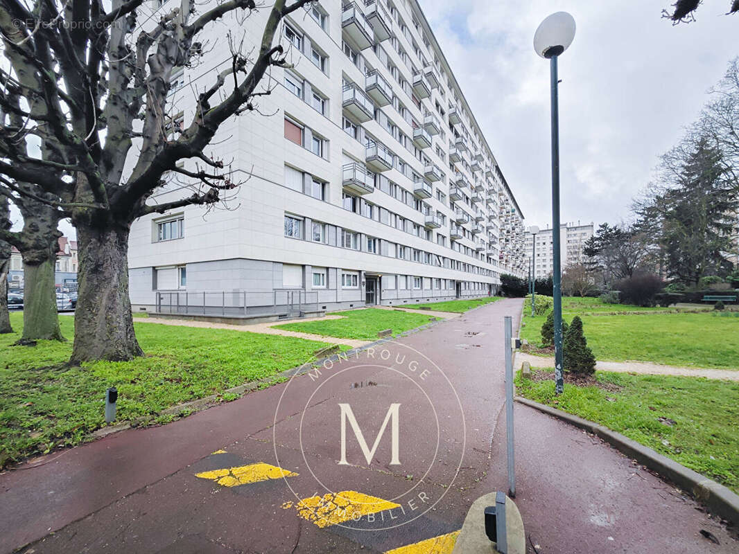 Appartement à MONTROUGE