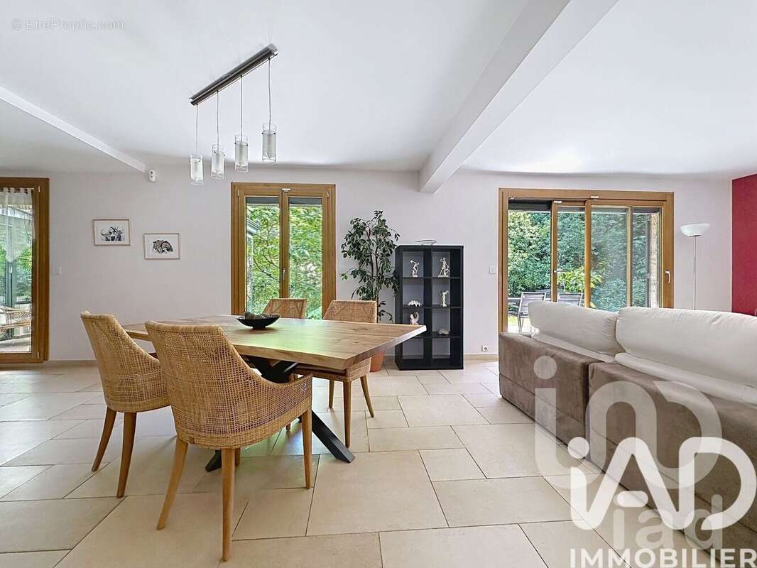Photo 3 - Maison à RUBELLES