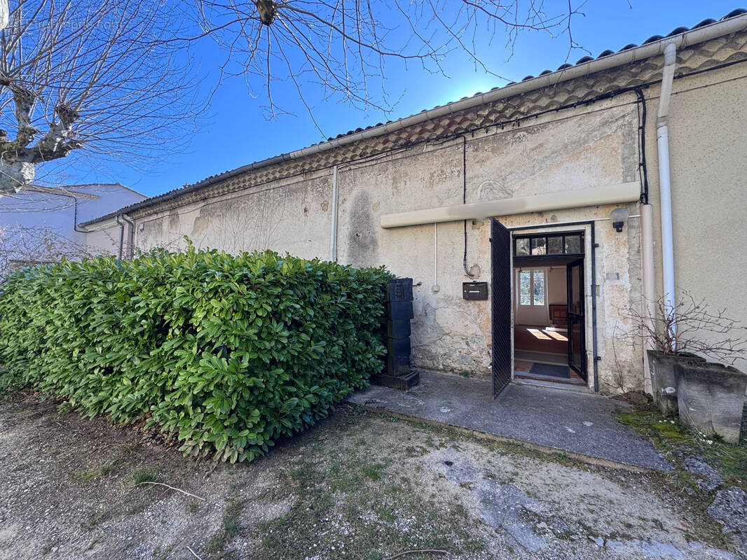 Commerce à DIEULEFIT