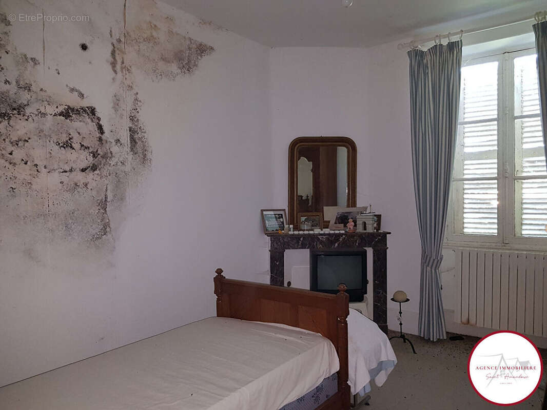 Maison à FAVERDINES