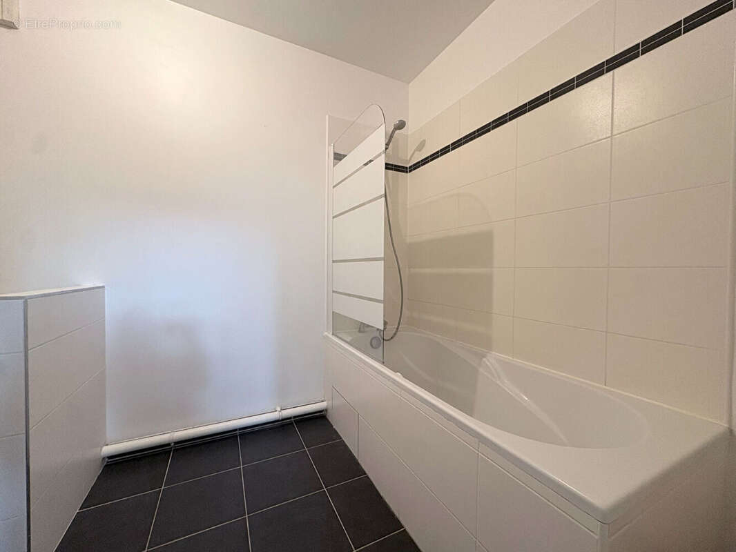 Appartement à ISSY-LES-MOULINEAUX