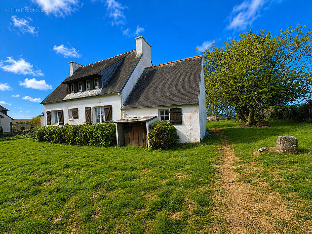Maison à SAINT-NIC