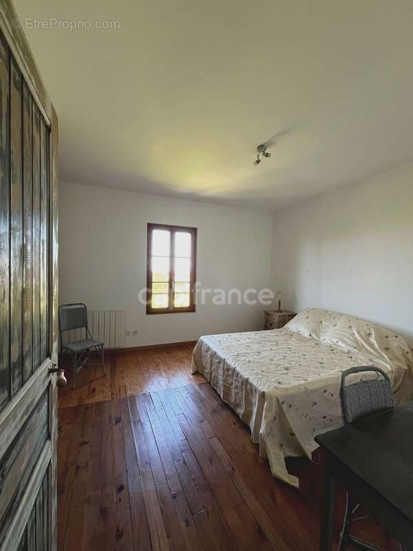 "Chat"-oyante maison d'hôtes, 10 pièces, 8 chambres, avec jardin clos, à quinze minutes de MARCIAC, MIRANDE ET VIC-FEZENSAC (32) - photo 20