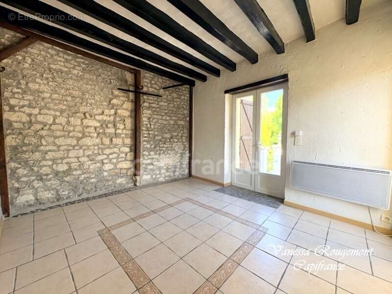Maison à vendre 4 pièces LAROCHE SAINT CYDROINE (89) - photo 6
