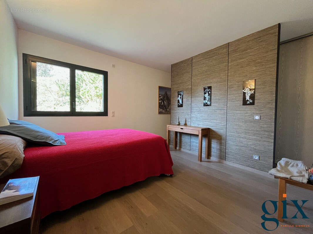 Appartement à LA TRONCHE