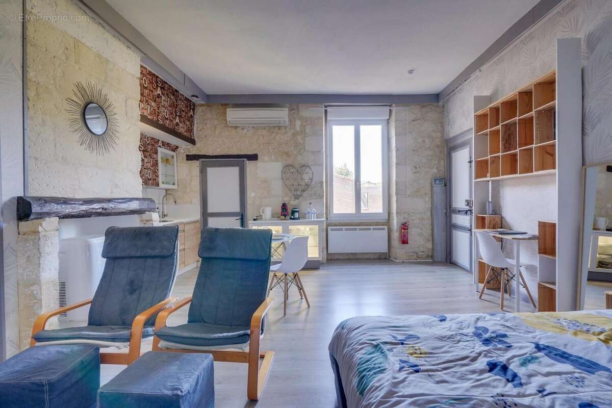 Maison 260 m² à Pauillac  - photo 5
