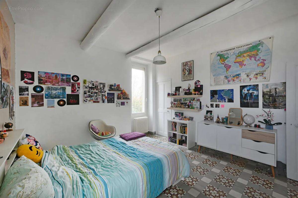 Maison à CHATEAURENARD