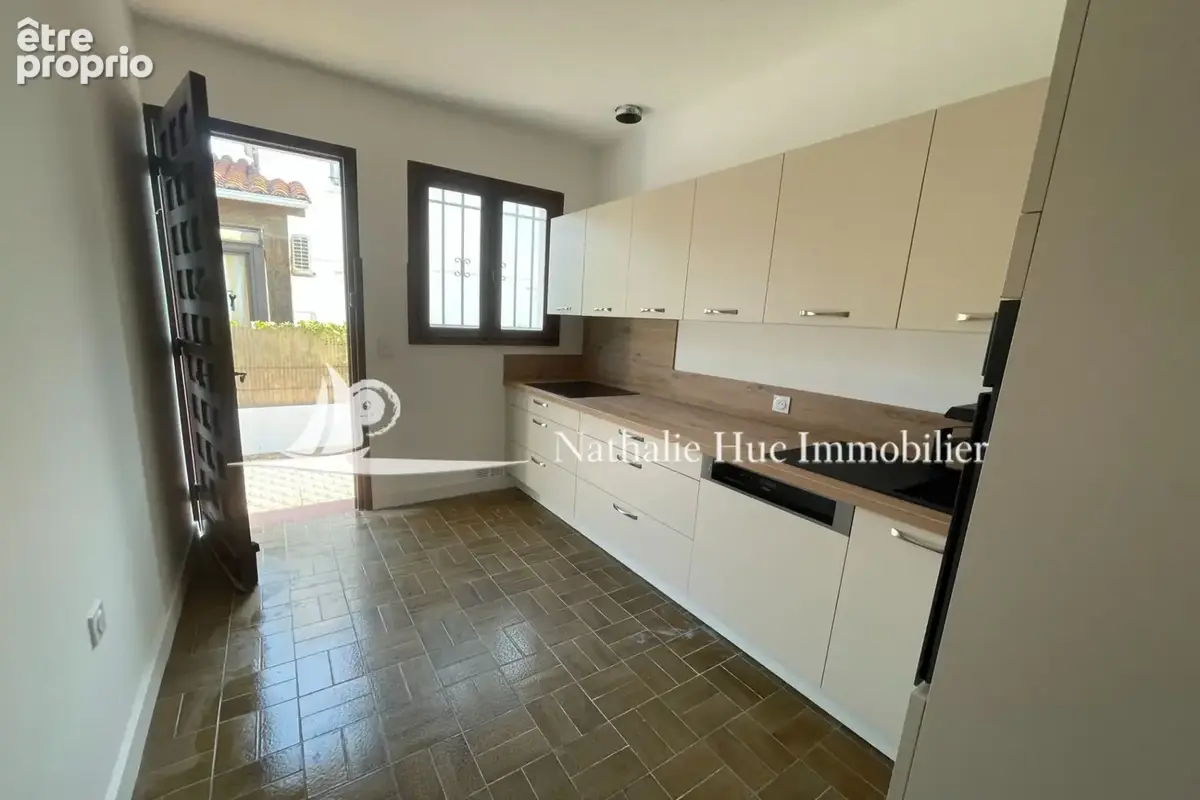 Maison 5 pièces 99 m² à vendre à Saint-Nazaire (66140) - photo 4