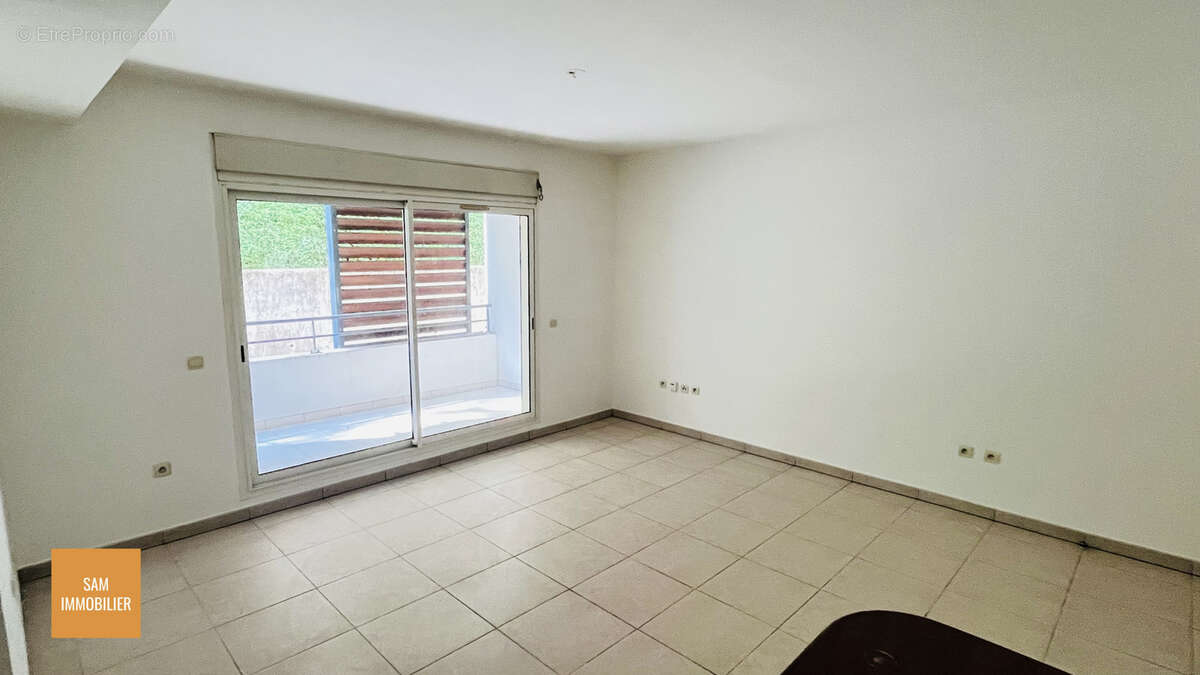 Appartement T2 44m2 Saint-Denis Bas de la Rivière - photo 3