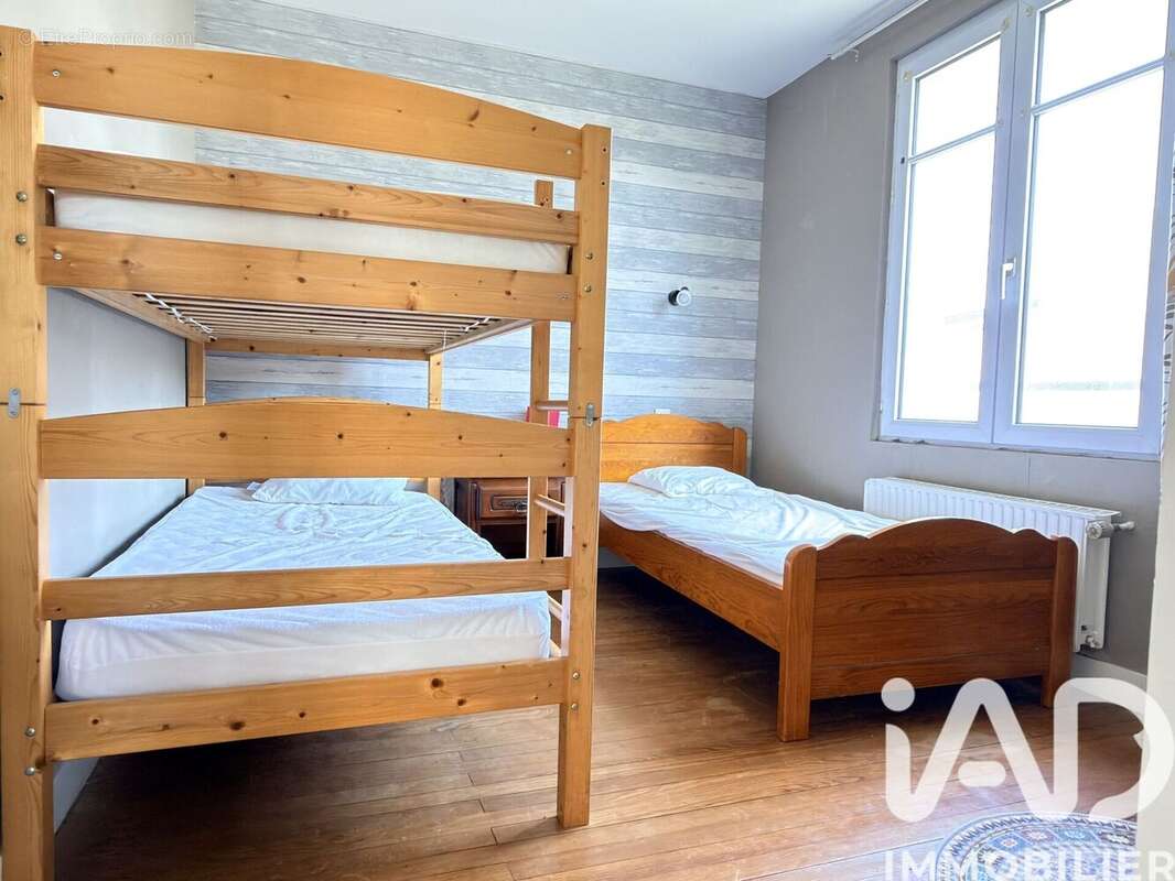 Maison 169 m² à Roncey  - photo 5