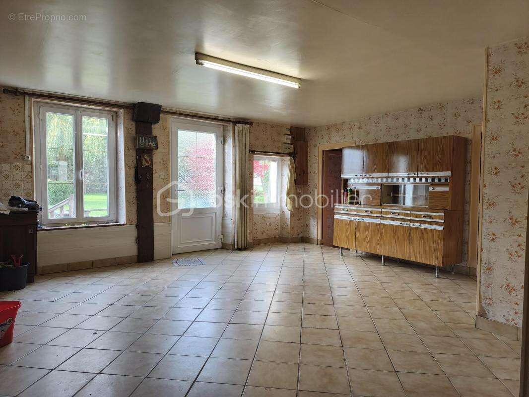 Maison à SAINT-CYR-EN-PAIL