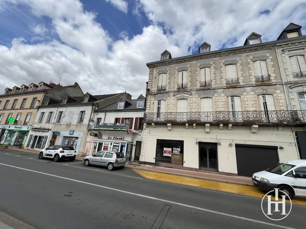 Appartement à COMMENTRY