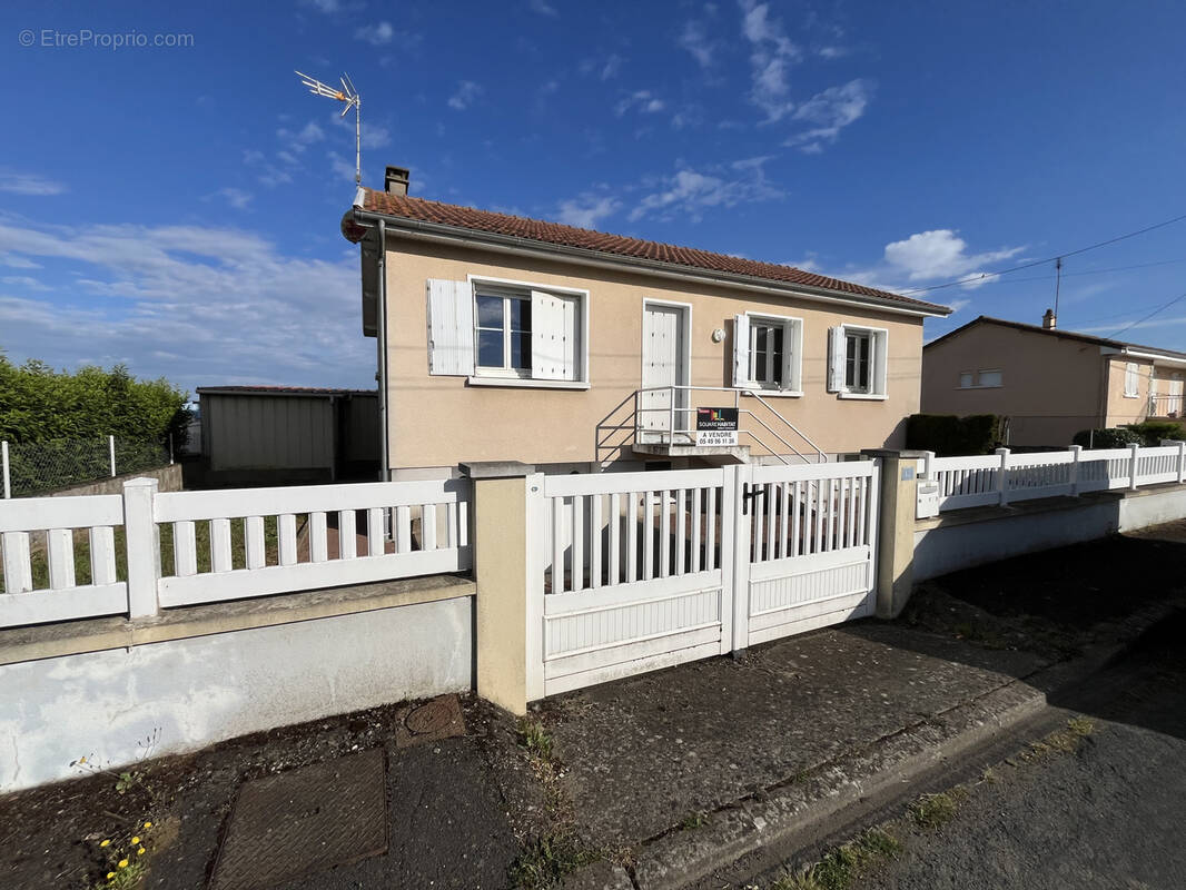 Maison à THOUARS