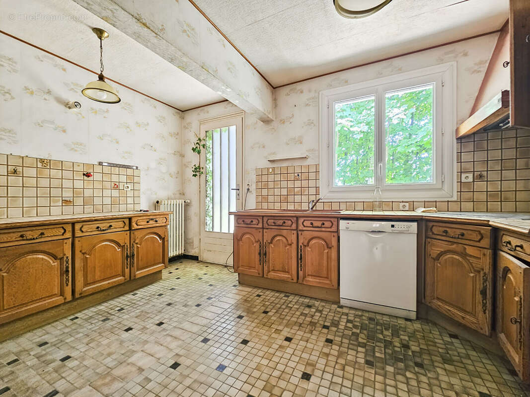 Maison à BAZOUGES-LA-PEROUSE