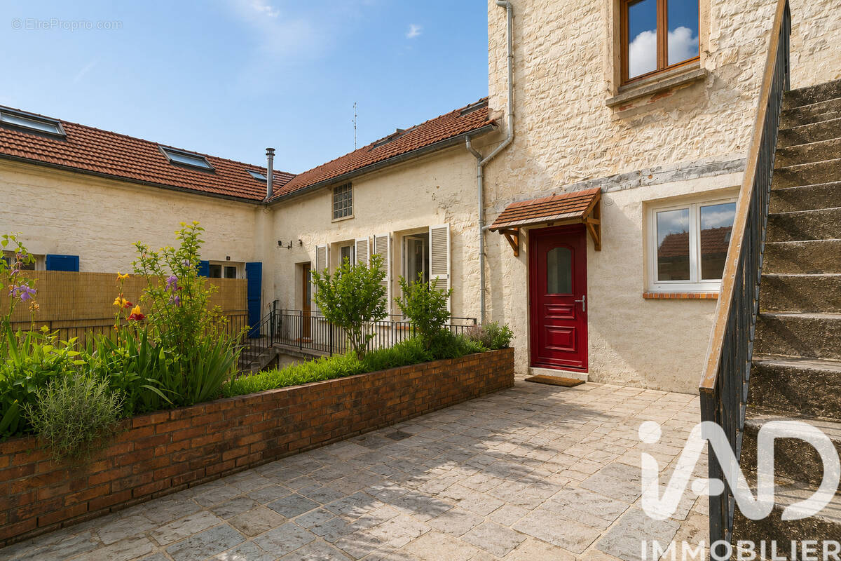 Photo 1 - Maison à MERY-SUR-OISE