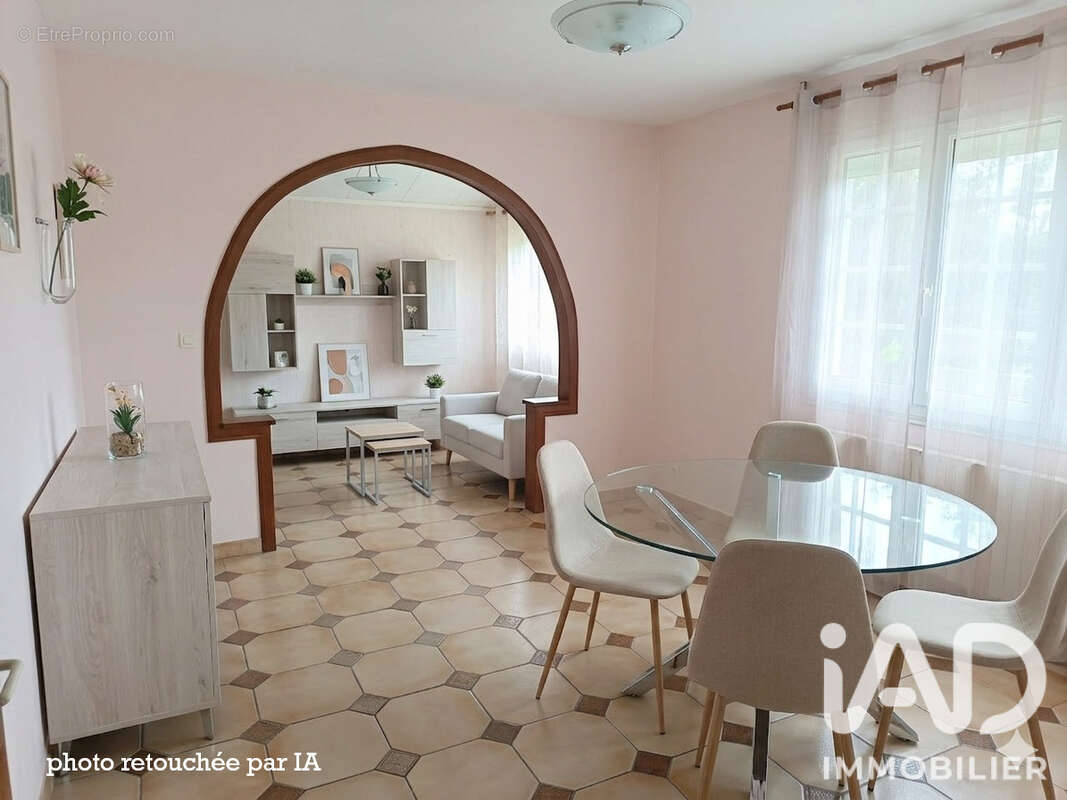 Maison 70 m² à Coutras  - photo 4
