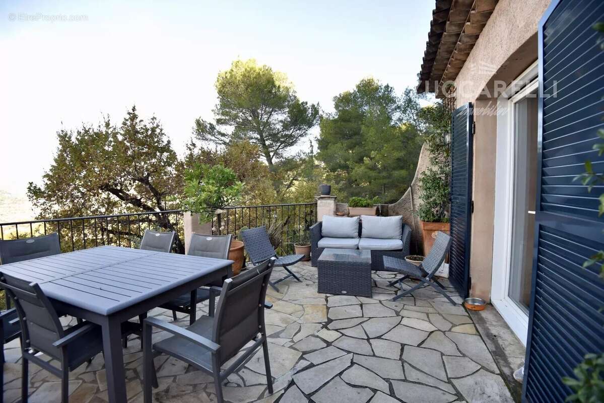 Maison à COLOMARS