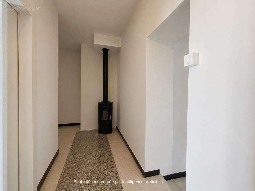 Maison 100 m² à Montpezat  - photo 4