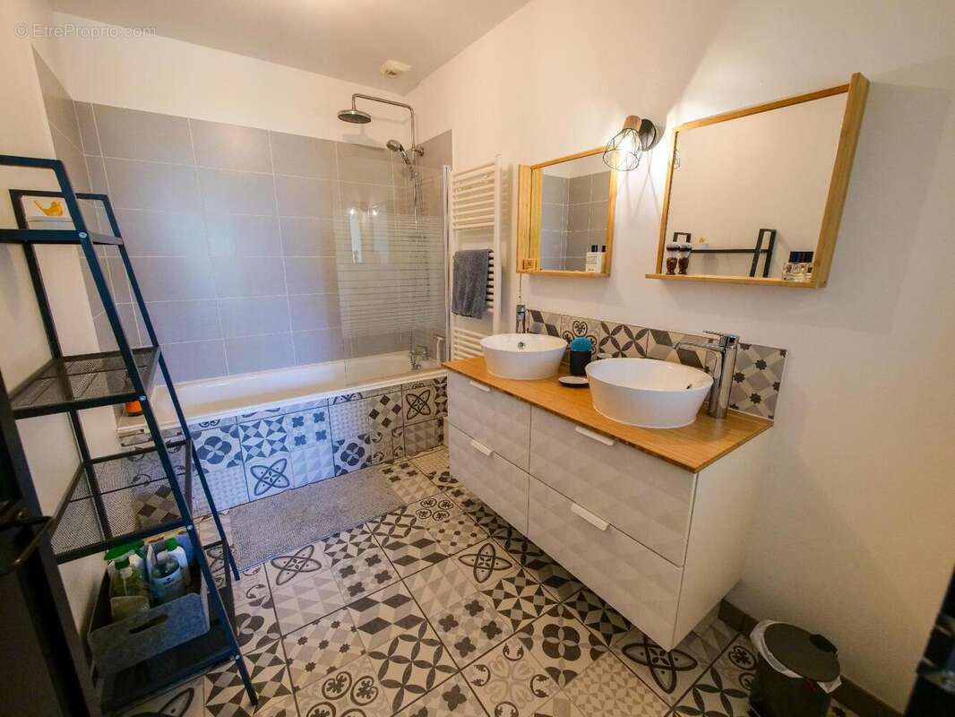   - Appartement à BLAGNAC