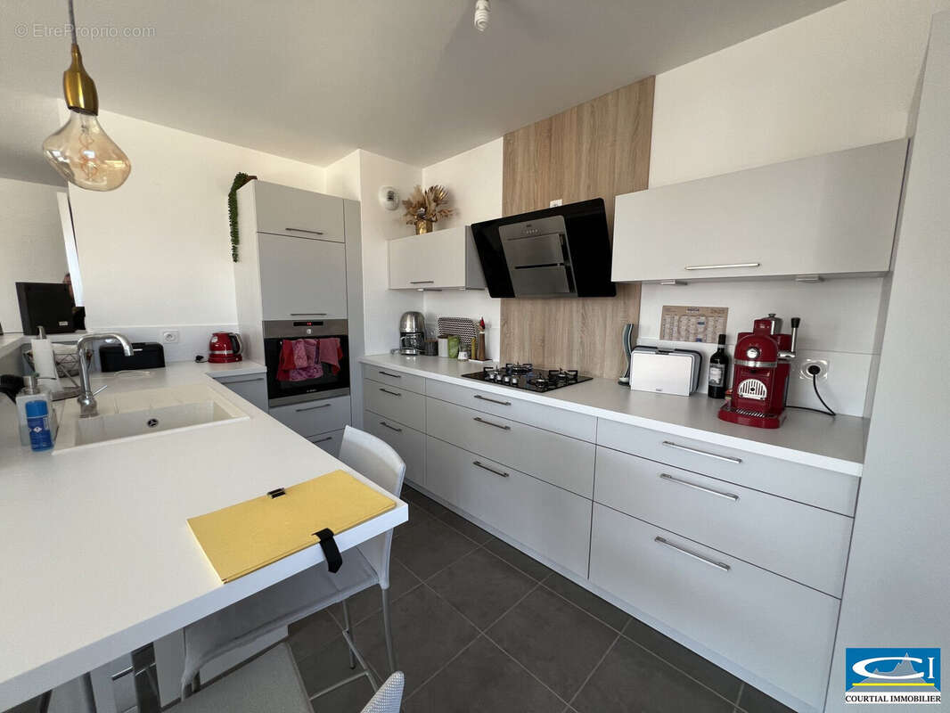 Appartement à TOURNON-SUR-RHONE