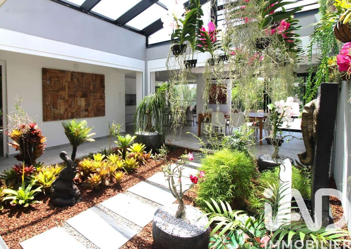 Photo 2 - Maison à PETIT-BOURG