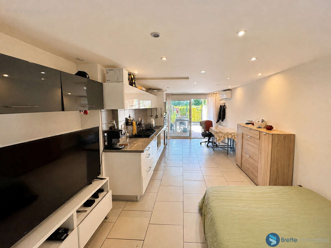 LA GARDE   Maison familiale avec espaces indépendants + garage - photo 14