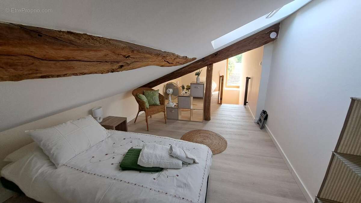 Maison à SAINT-MEARD-DE-DRONE