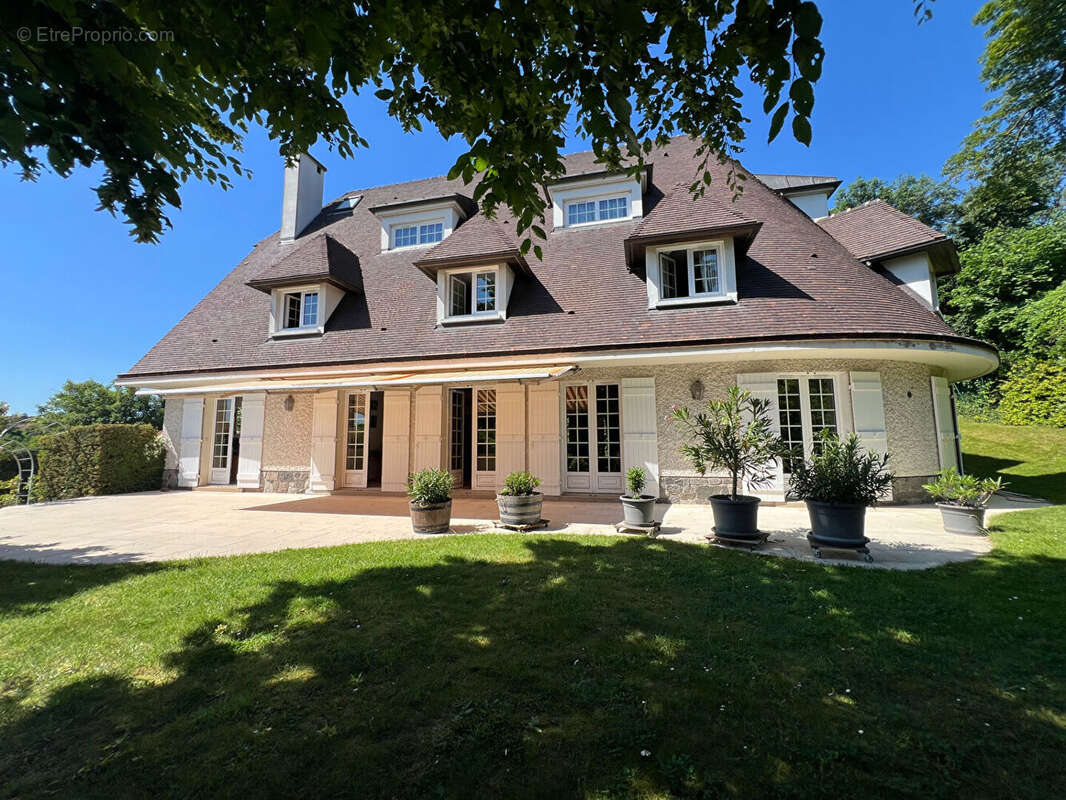 Maison Montmorency 11 pièce(s) 392 m2 - photo 2