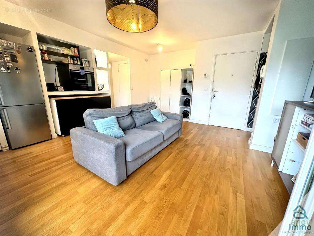 Appartement à NEUVILLE-SUR-SAONE