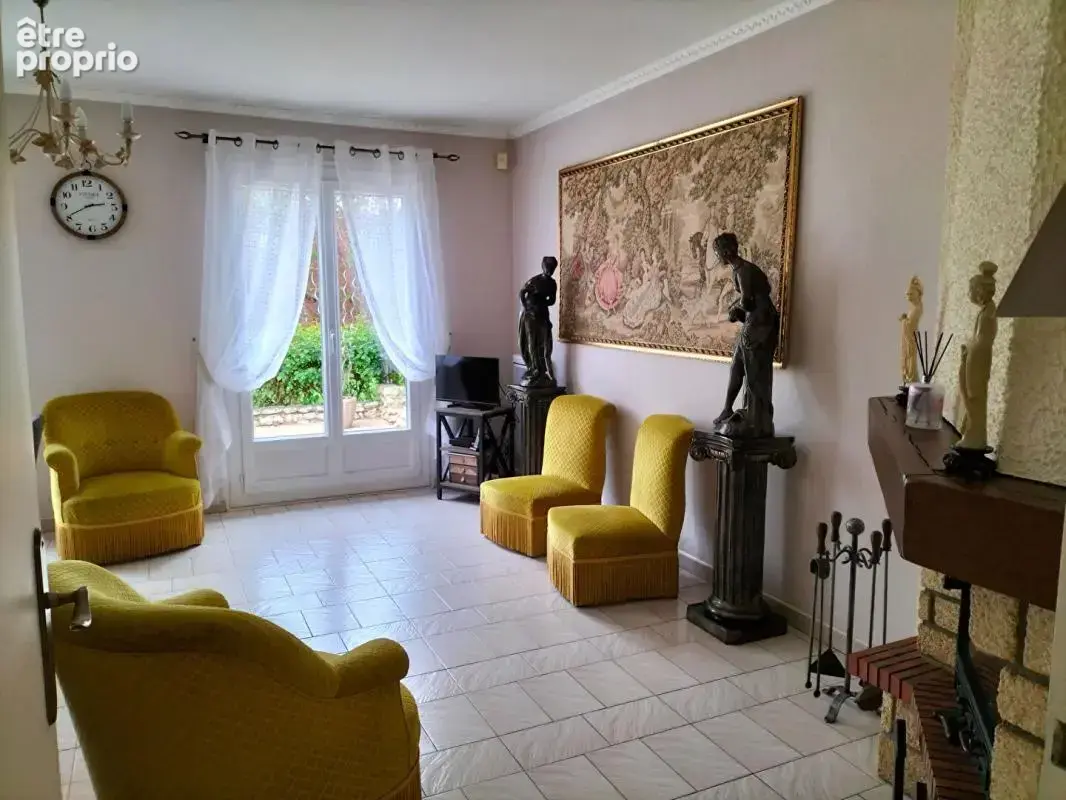 Propriété avec piscine couverte, salle de réception et 3 369 m² de terrain ? À seulement 10 minutes de Châteaudun - photo 7