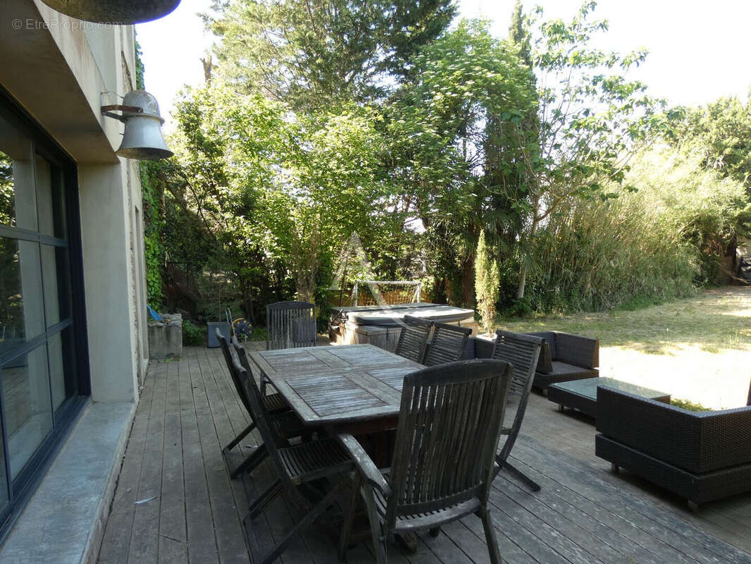 Maison à NEVIAN