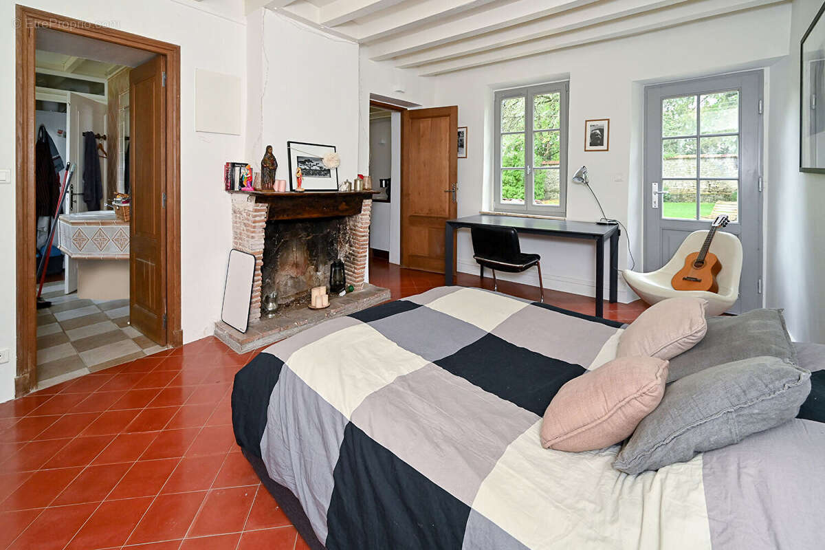 Maison à YEVRE-LA-VILLE