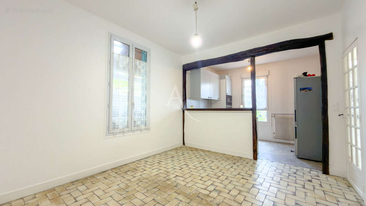 Maison à MONTGERON