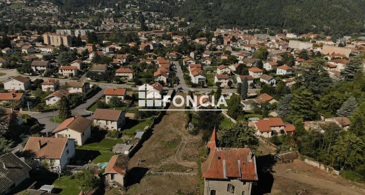 Terrain à AUREC-SUR-LOIRE