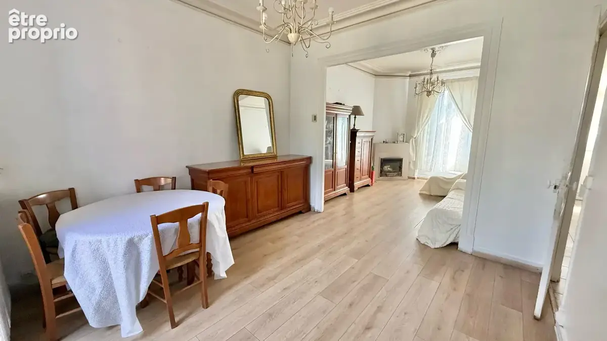 Belle meulière de caractère avec 4 chambres et un jardin. - photo 2