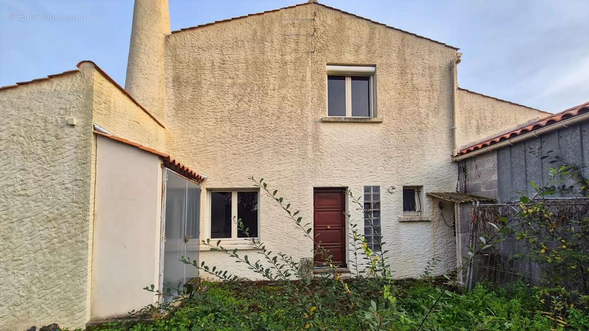 Maison à MAREUIL-SUR-LAY-DISSAIS
