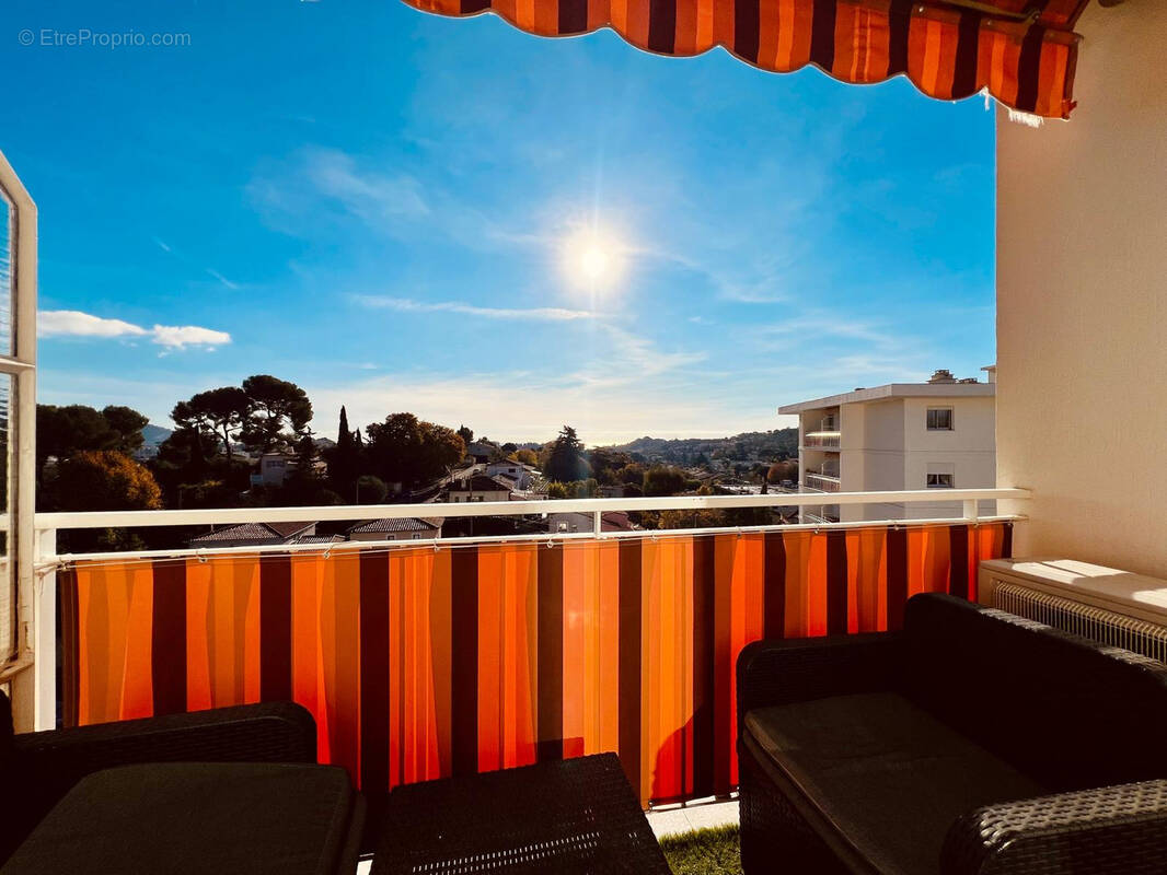 Appartement à LE CANNET